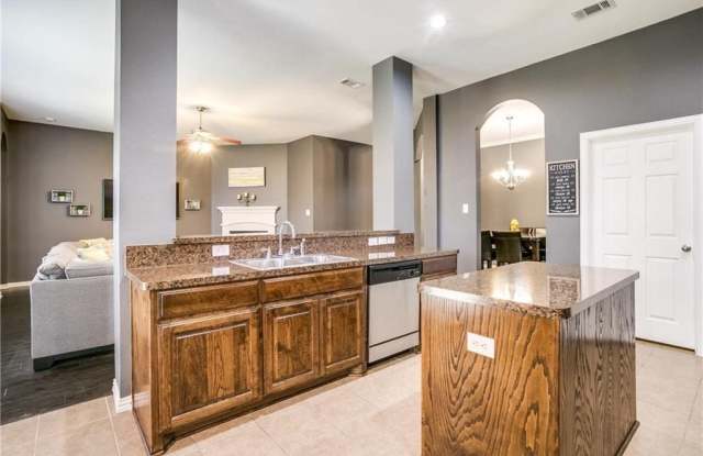 1200 Cedar Branch Gallery 4