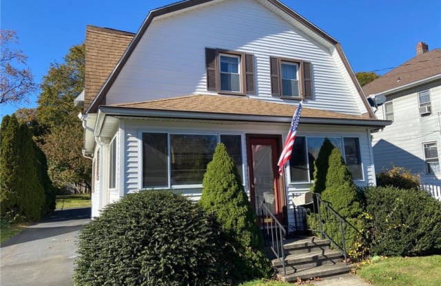 80 Bradley Avenue - 80 Bradley Avenue, East Haven, CT 06512