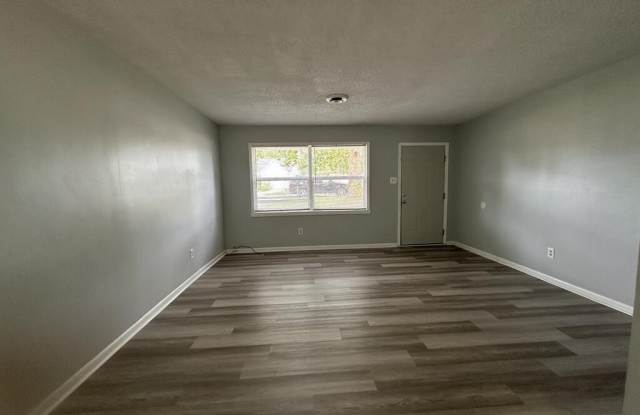 506 Parkway Court Gallery 2