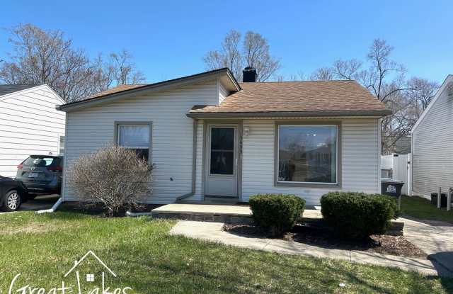 Beautiful 2 Bedroom 1 Bathroom now available for rent! photos photos