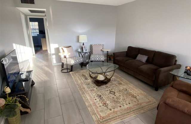 165 Fanshaw D Gallery 2