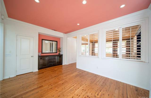 1318 N Crape Myrtle Drive Gallery 2