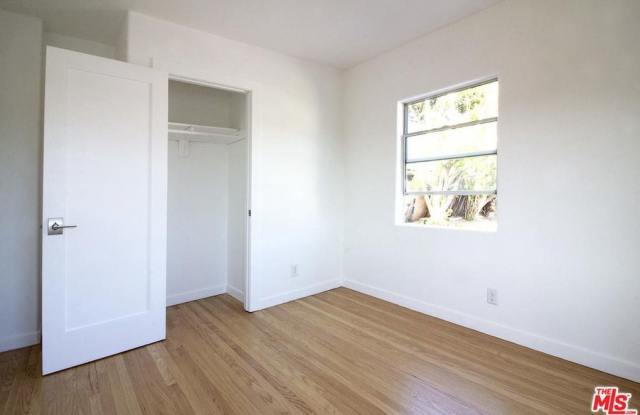 6121 Tipton Way Gallery 4