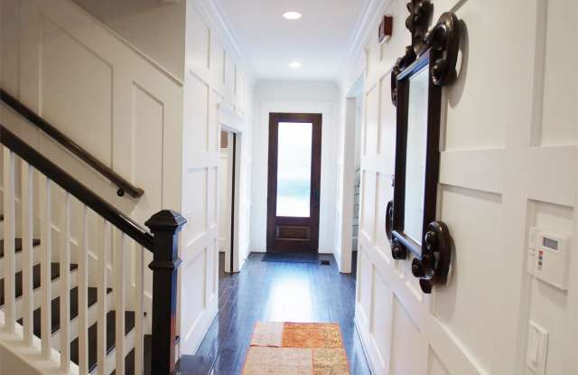 968 Argonne Avenue Northeast - B Gallery 4