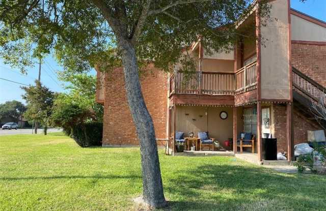 1410 Moore Avenue Gallery 2