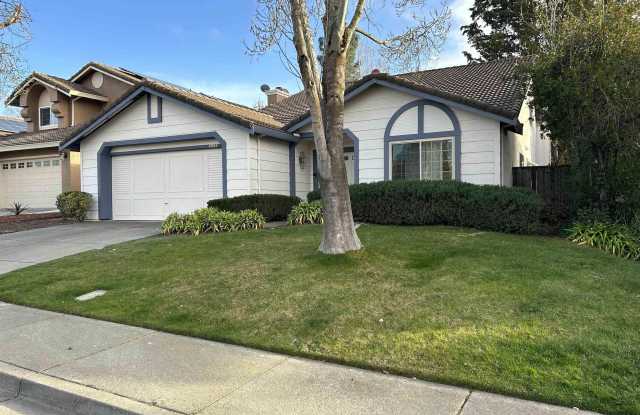 4932 Buckboard Way Gallery 3