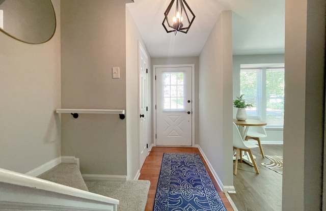 7328 Summerland Dr Gallery 2