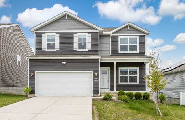 Beautifully Built 3-Bedroom Home with Modern Finishes, Spacious Loft & Fenced Yard! Gallery 1