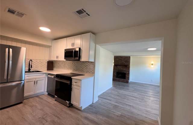 7224 VALIANT Court Gallery 3