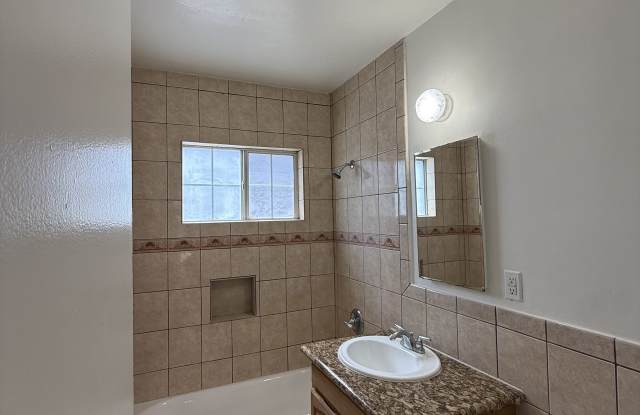 615 East Magnolia Boulevard photos photos