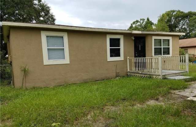 8609 N GREENWOOD AVENUE photos photos