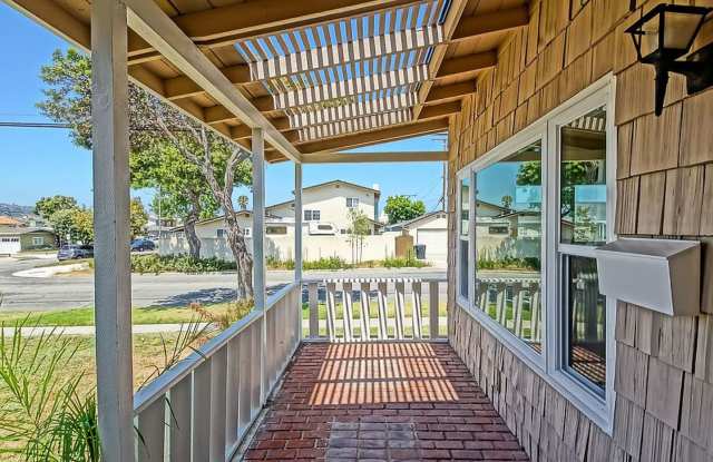 Charming 3 bedroom Home in Excellent Torrance Neighborhood! Gallery 1