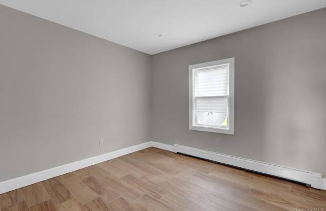 295 Bergen Avenue Gallery 3