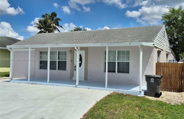 5653 Coconut Rd photos photos