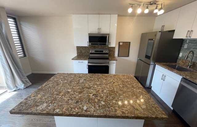 Luxury Fully Remolded 2 bedroom in the Makaha Valley Plantation photos photos