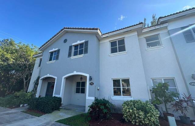 1712 SE 31st Ct photos photos