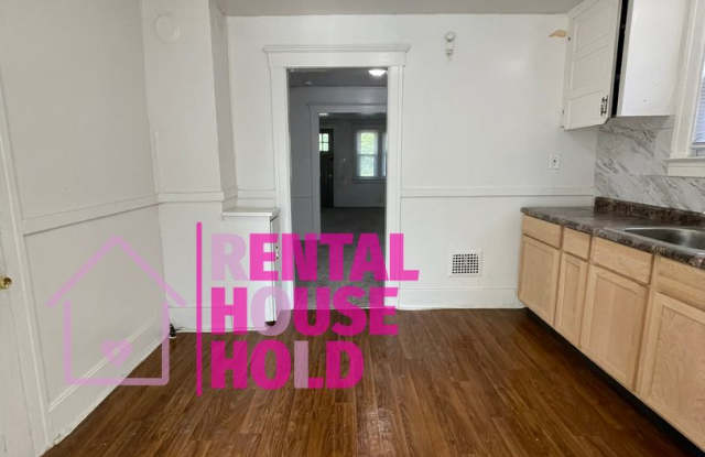 ~ 3 BEDROOM 1 BATH FREE PRE-SCREEN photos photos