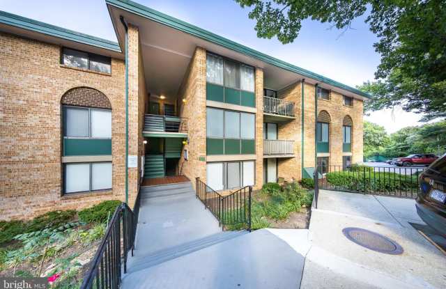 517 N ARMISTEAD STREET - 517 North Armistead Street, Alexandria, VA 22312