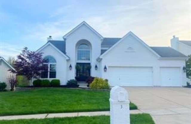 3 Green Briar Hills Court - 3 Green Briar Hills Court, O'Fallon, MO 63366