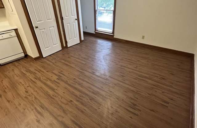 1 Bedroom 1 Bathroom Condo! - 3520 Ivy Commons Drive, Raleigh, NC 27606