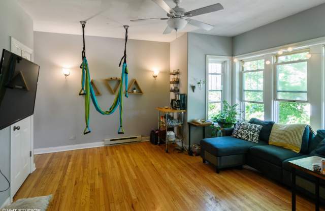 508 Wisconsin Avenue Gallery 2