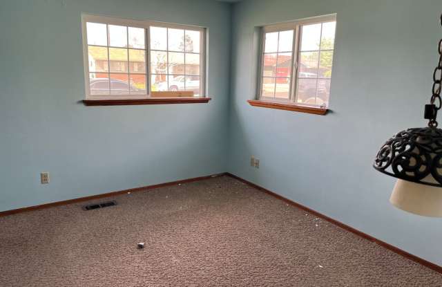Rental located at 3208 W. Viola photos photos