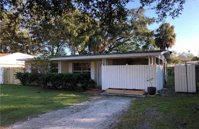 4714 W VASCONIA STREET - 4714 West Vasconia Street, Tampa, FL 33629