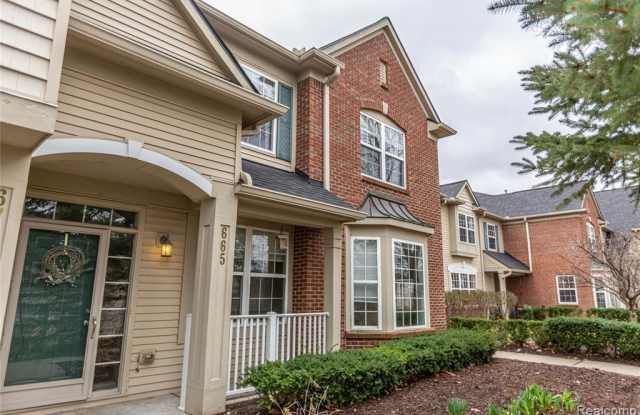 665 Abbington Ct photos photos