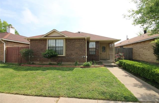 1512 Parkwood Place - 1512 Parkwood Place, Irving, TX 75060