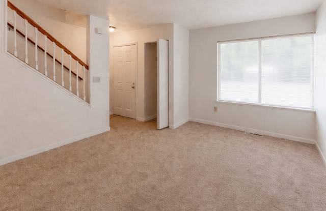 Arbor Pointe Townhomes Gallery 4