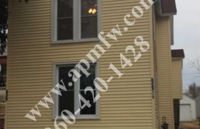 1 BR Upper Apartment Near Downtown Gallery 1