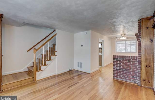 2331 SEARLES ROAD Gallery 4