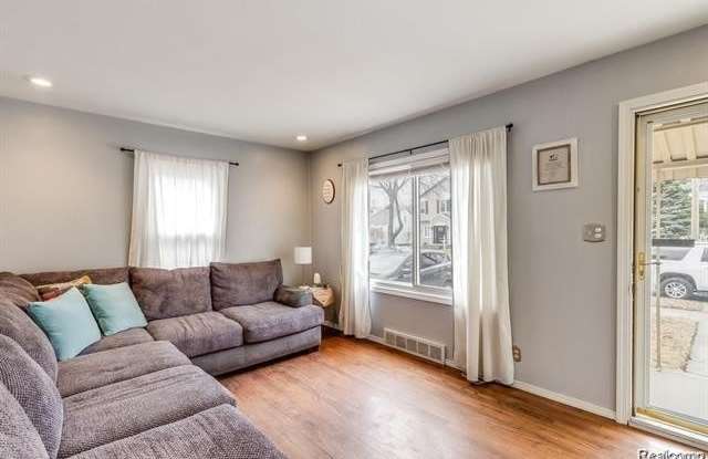 1225 McLean Avenue Gallery 2