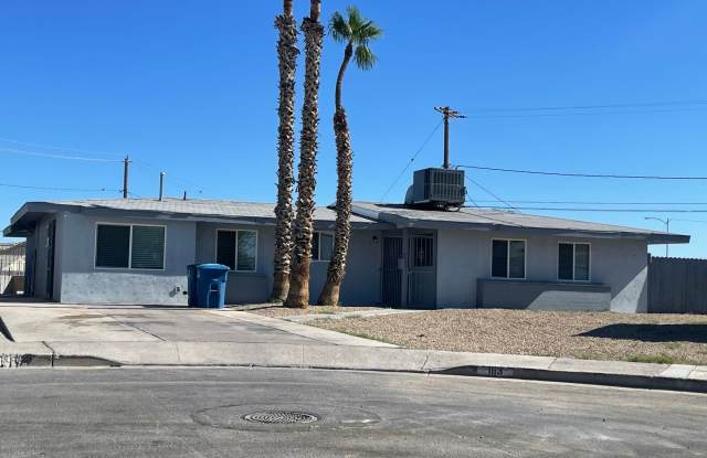 Beautiful Single-Story Home with Pool! photos photos