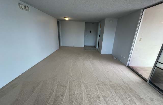 Academy Tower (Ward Ave/Honolulu) - 2 bedrooms, 2 bathrooms, 2 parking, swimming pool Gallery 4
