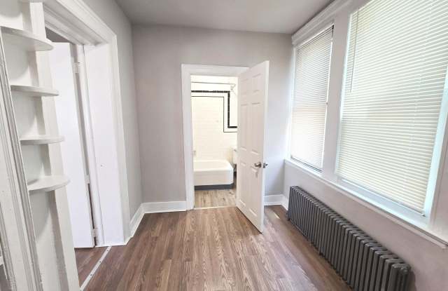 5717 N PARK Avenue Gallery 3