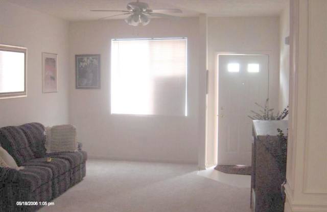 8152 SHORES EDGE Place Gallery 2
