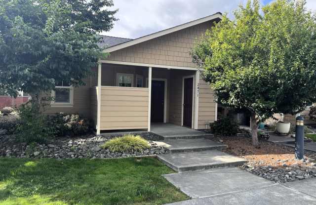 Senior Living Community (55+) - Standalone Large 1 Bedroom Home photos photos