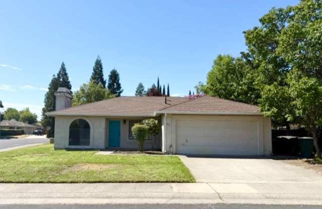 Remodeled 3 Bedroom Home in Roseville for Rent photos photos