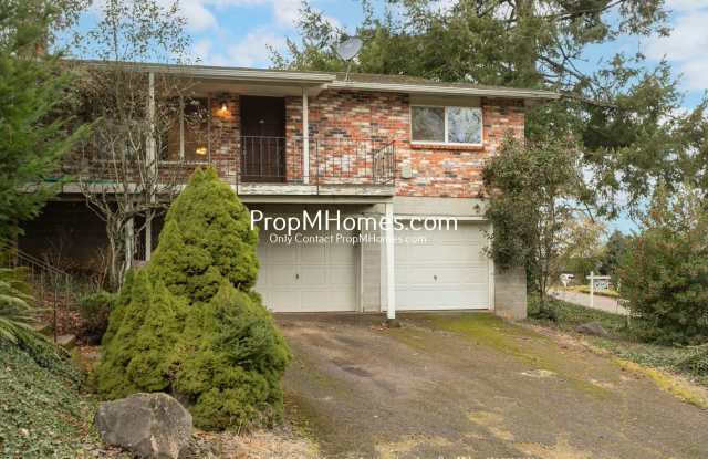 Two Bedroom Escape in the Heart of Oregon City! NEW PHOTOS photos photos