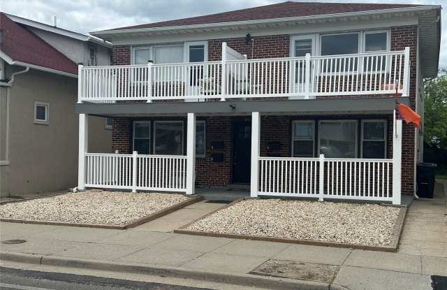 619 E Broadway photos photos