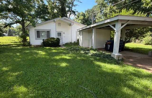 602 Ledyard Drive photos photos