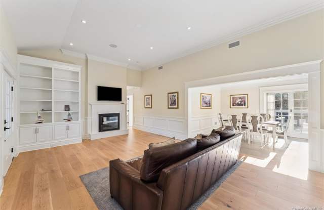 275 Mill Road Gallery 3