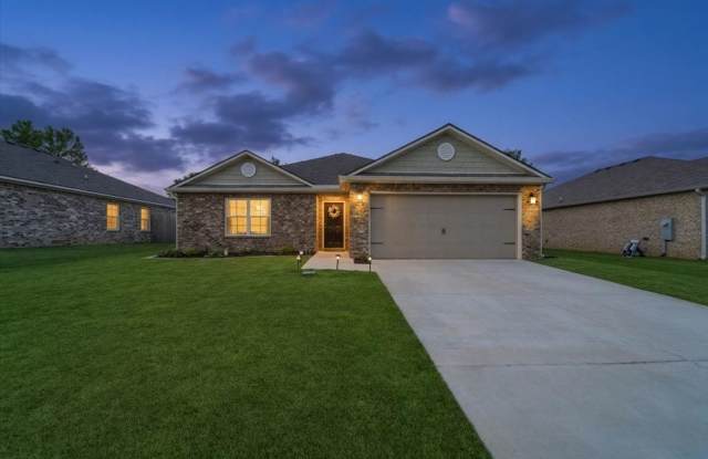 Move Right In! Immaculate 2024-Built Home in Growing Toney Community photos photos