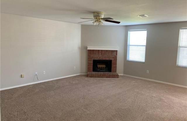 2601 Teal Cove Lane Gallery 3