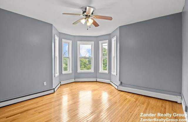 26 Alpine St. photos photos