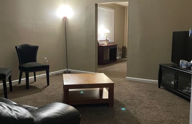 424 west  Taylor Street - 424 W Taylor St, Taylor, PA 18517