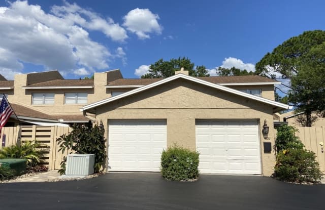 1020 Grove St - 1020 Grove Street, Maitland, FL 32751
