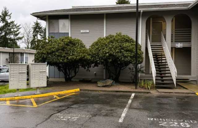 2Bd/1.75Ba Redmond Condo - 17301 Northeast 45th Street, Redmond, WA 98052