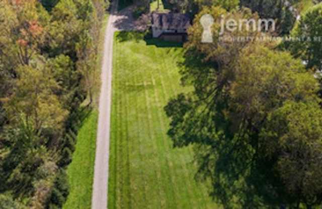 BELLVILLE - 4 Bedroom, 3 Bath Home, Move-In Ready! Gallery 4